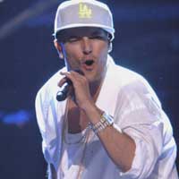 Kevin Federline perform at Teen Choice Awards
