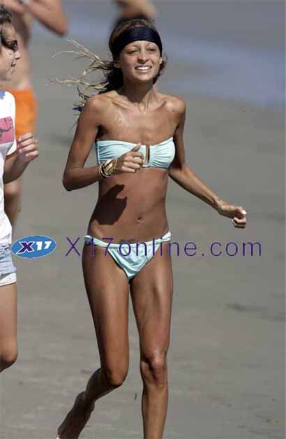 Nicole Richie stick in bikini