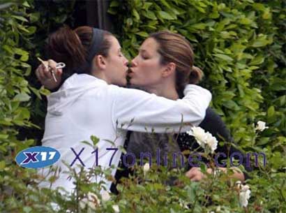 Jessica Biel kissing a gal